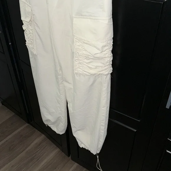 Skylar Rose cargo strapless jumpsuit - Picture 5 of 10